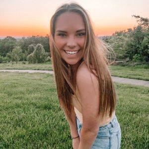 Meet your Posher, Yana